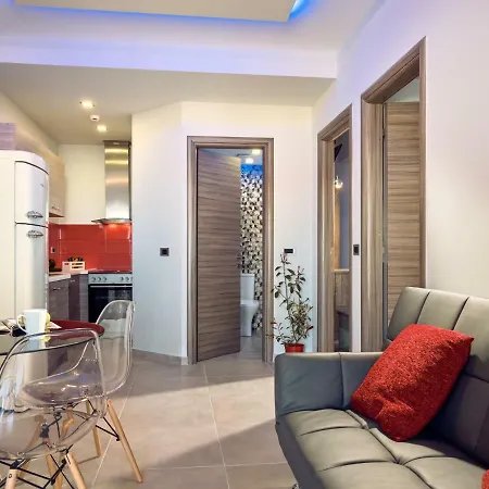 Savvas Luxury 拉加纳斯
