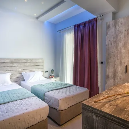 Savvas Luxury * 拉加纳斯